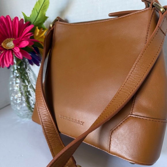 ✋Rare✋Limited Edition ✋Burberry Leather Nova Check Crossbody/Shoulder Bag. - Picture 13 of 17